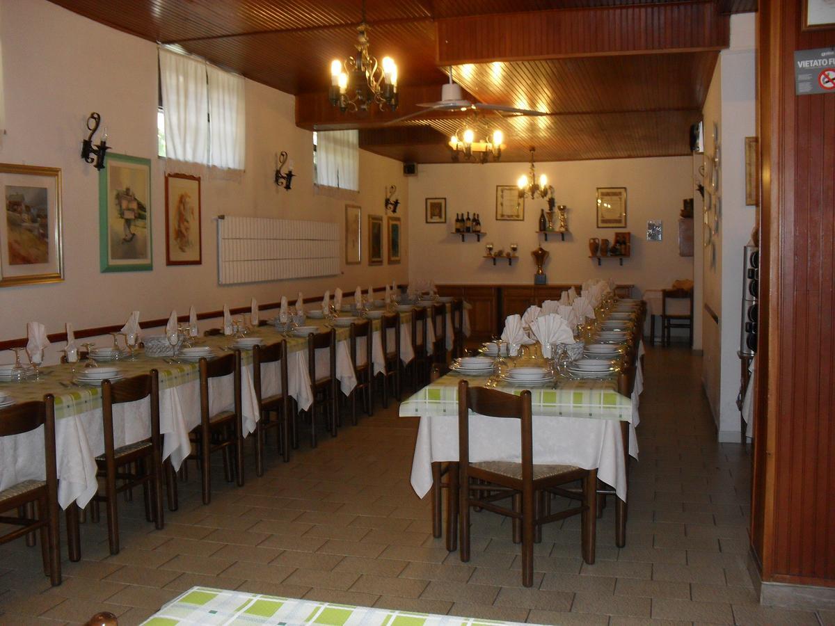 Al Caminetto Hotel Aosta Bagian luar foto
