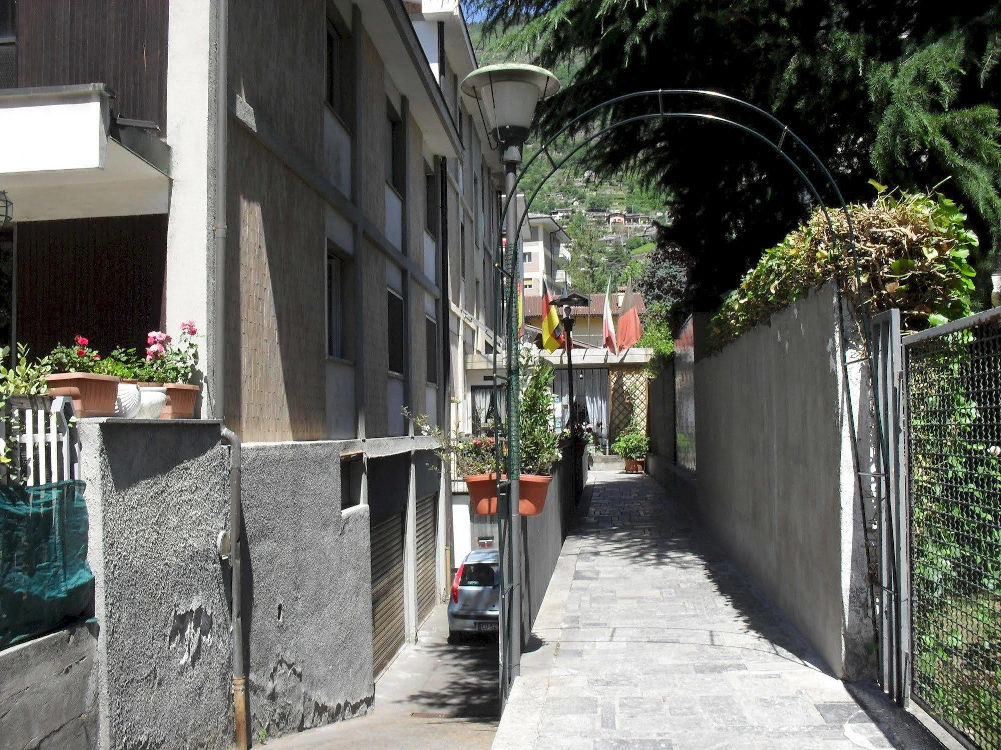 Al Caminetto Hotel Aosta Bagian luar foto