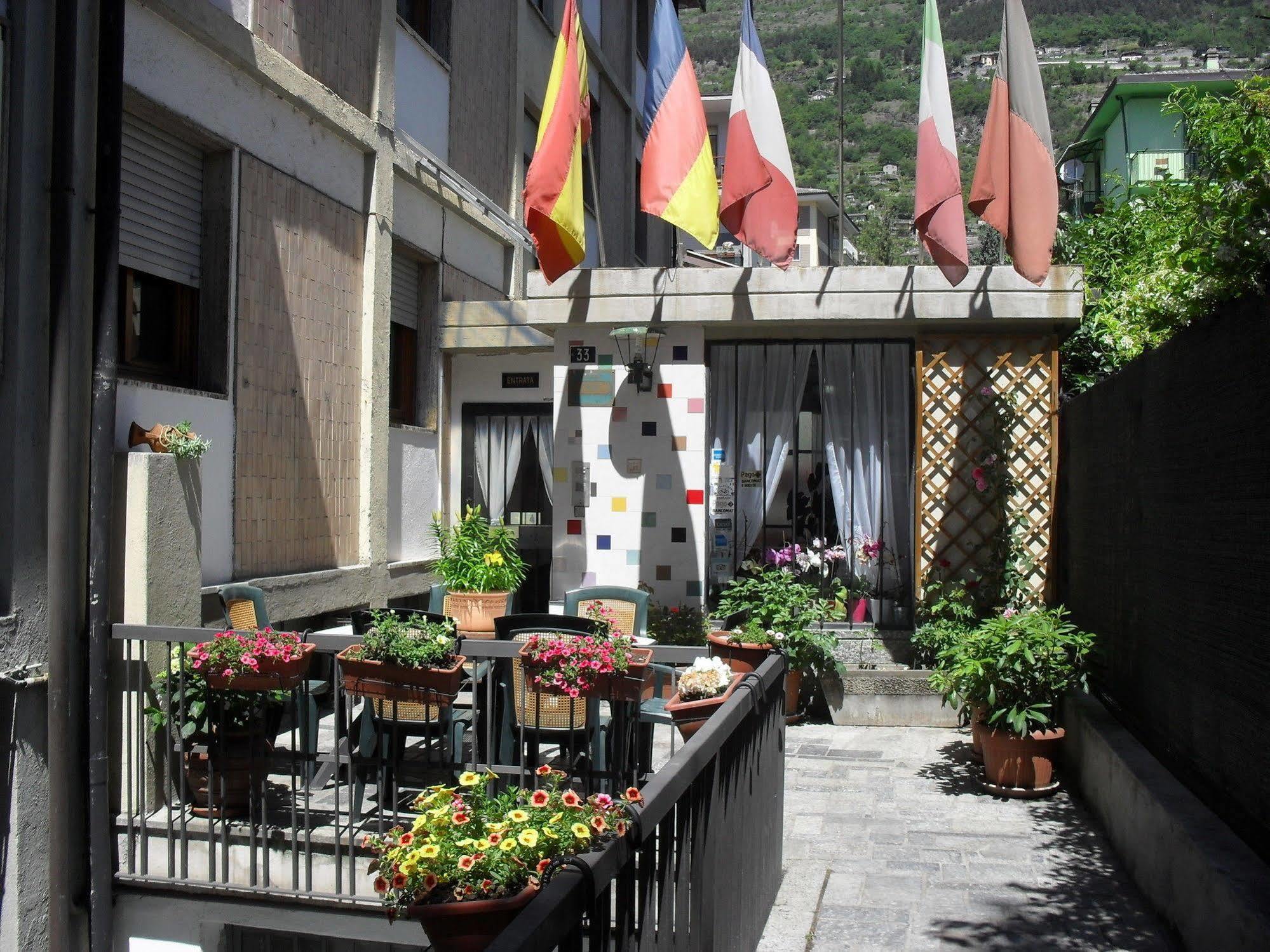 Al Caminetto Hotel Aosta Bagian luar foto